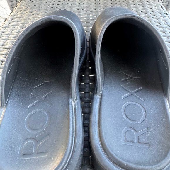 Roxy Black Slip-On Clogs Sz 9 - Picture 4 of 5